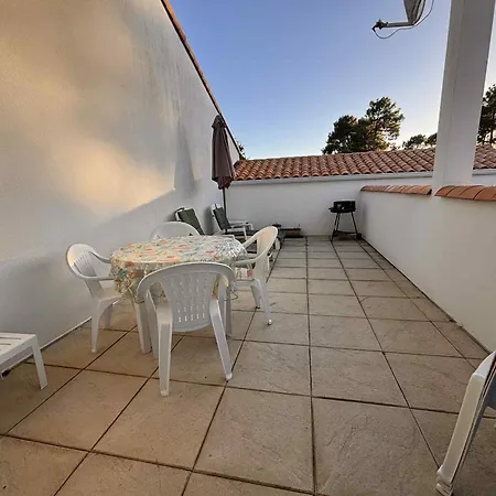 Duplex 3 Pieces Avec Terrasse Et Parking, Proche - Fr-1-194-307 Daire La Tranche-sur-Mer